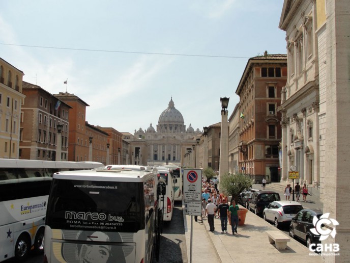 Двухэтажные экскурсионные автобусы в Риме